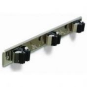 SOPORTE SUJETAESCOBAS BRINOX #7066 INOX.