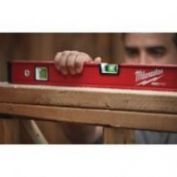 NIVEL REDSTICK COMPACT MILWAUKEE